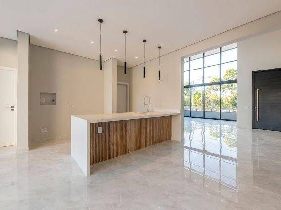 Casa à venda com 4 quartos, 340m² - Foto 3