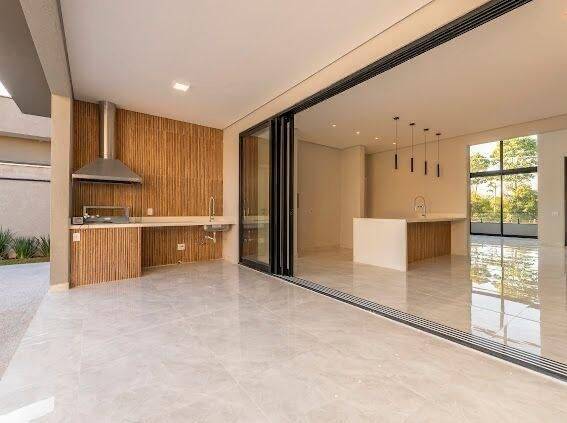 Casa à venda com 4 quartos, 340m² - Foto 13