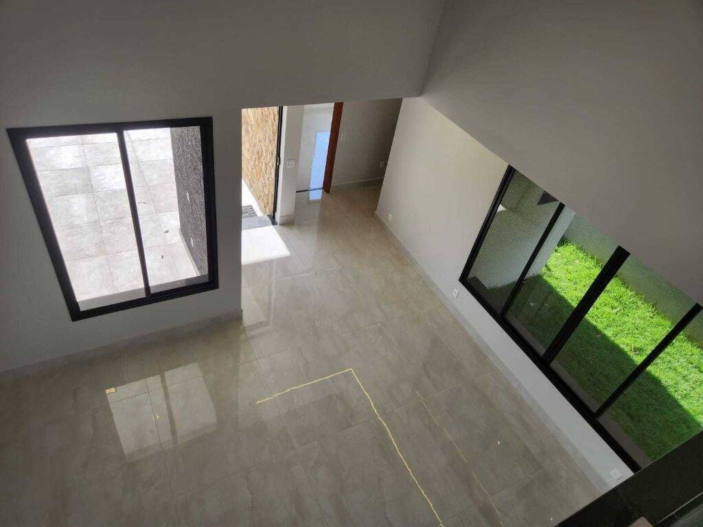 Casa à venda com 3 quartos, 320m² - Foto 7