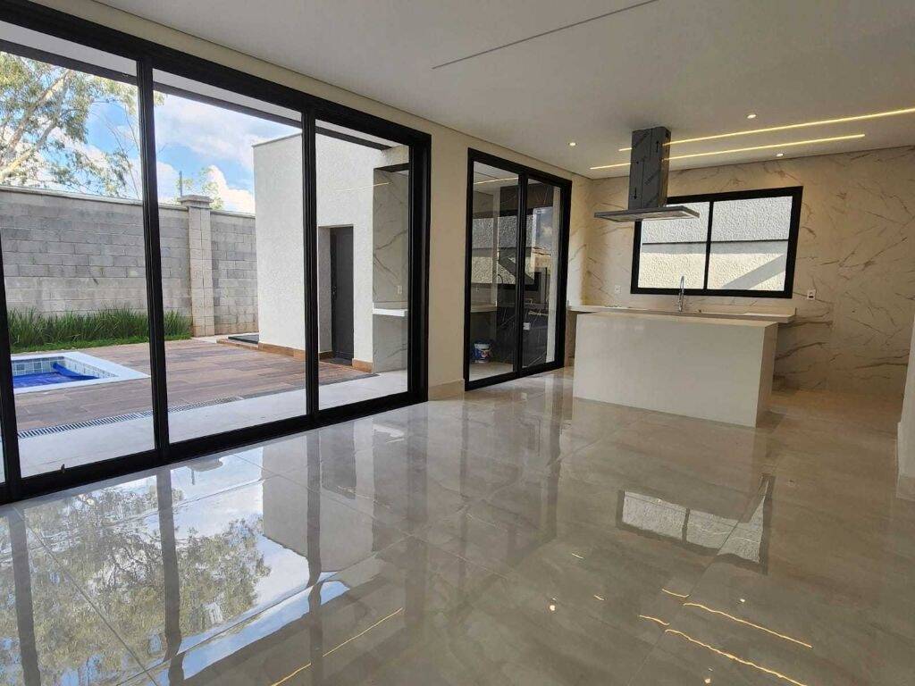 Casa à venda com 3 quartos, 320m² - Foto 18