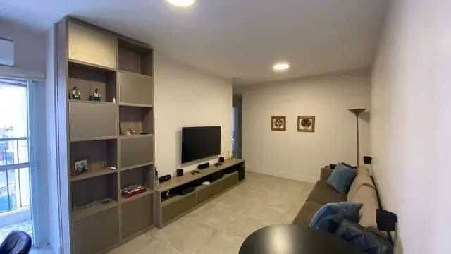 Apartamento à venda com 3 quartos, 72m² - Foto 2