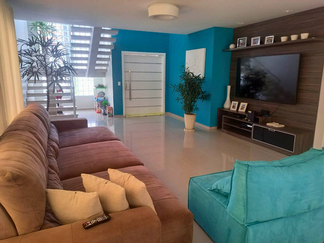 Casa à venda com 3 quartos, 345m² - Foto 3