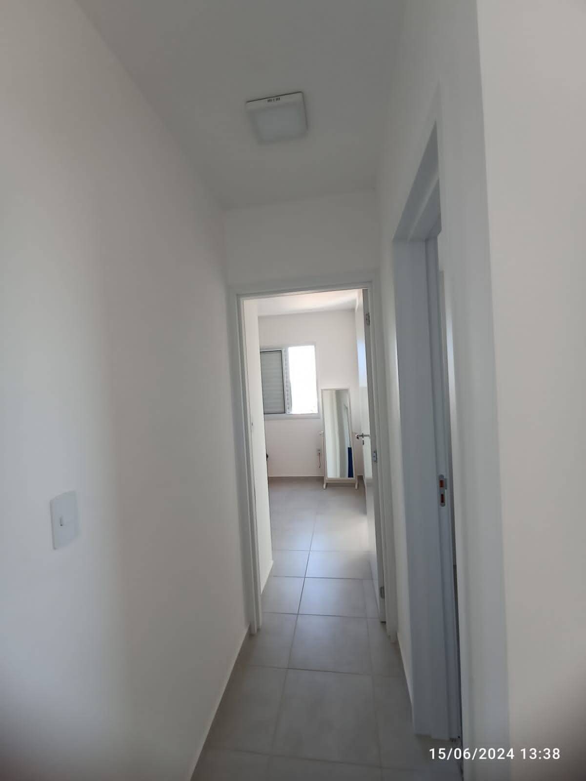 Apartamento à venda com 2 quartos, 62m² - Foto 3