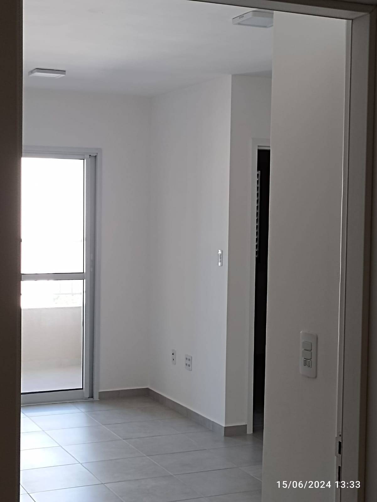 Apartamento à venda com 2 quartos, 62m² - Foto 6