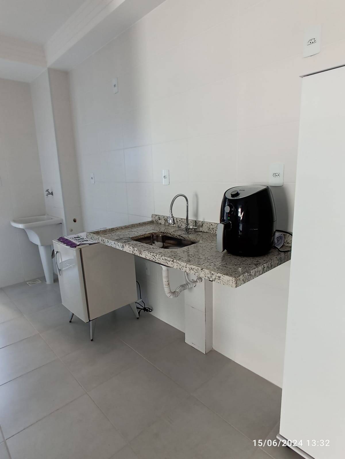 Apartamento à venda com 2 quartos, 62m² - Foto 10