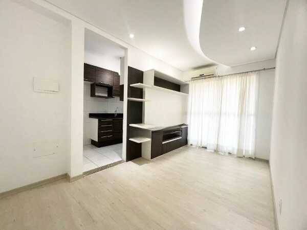 Apartamento à venda com 2 quartos, 53m² - Foto 1